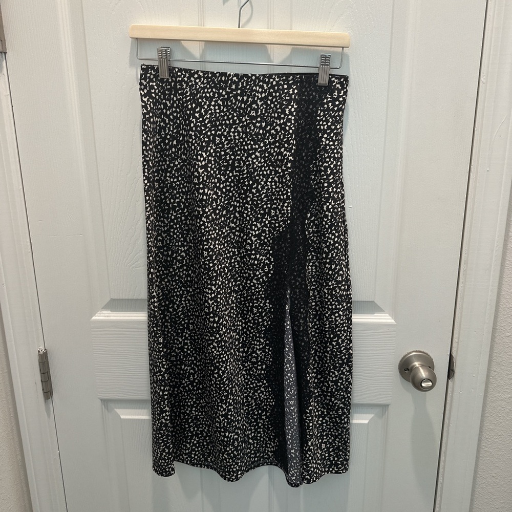 Garage Black and Off White White Satin Midi Skirt